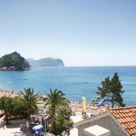 Apartmani Petrovac Na Moru Екстер'єр фото