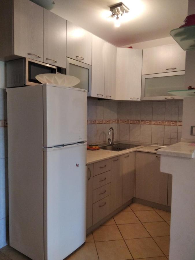 Apartmani Petrovac Na Moru Екстер'єр фото